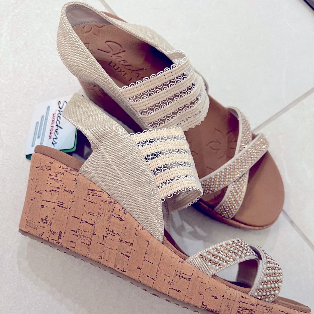 Sketchers wedge shoes
